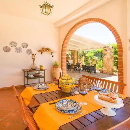 Stunning In With Outdoor Swimming Pool * Menfi