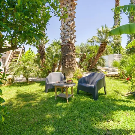 Holiday home Stunning In With Outdoor Swimming Pool *